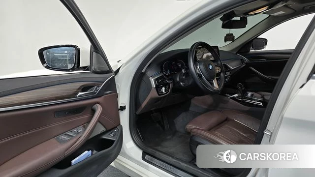 BMW 5 Series (G30) id 4203026 из Кореи 20