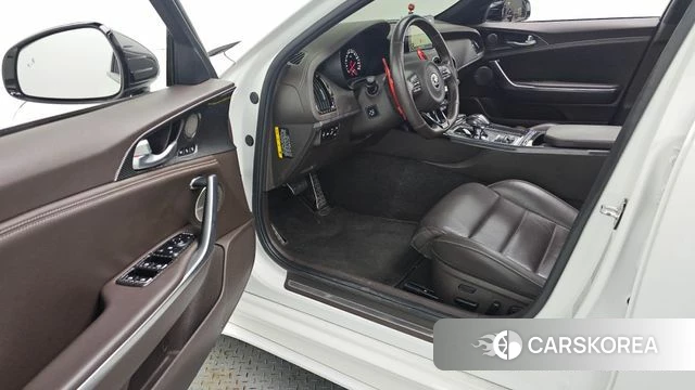 Kia Stinger id 4284419 из Кореи 32