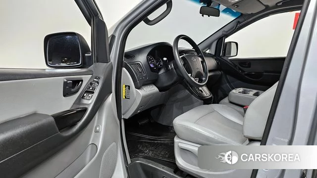 Hyundai The New Grand Starex id 4384404 из Кореи 20