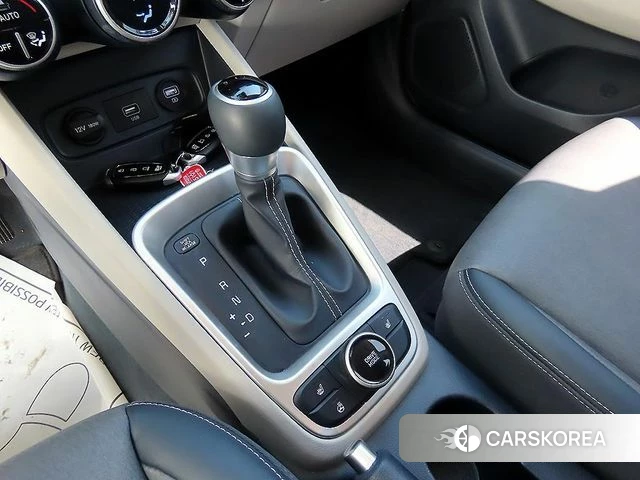 Hyundai Venue id 4294662 из Кореи 19