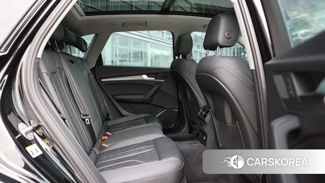 Audi Q5L id 4359083 из Китая 17