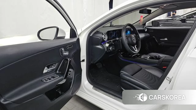 Mercedes-Benz A-Class W177 id 4519896 из Кореи 29