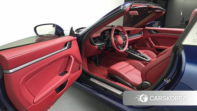 Porsche 911(992) id 4292092 из Кореи 20