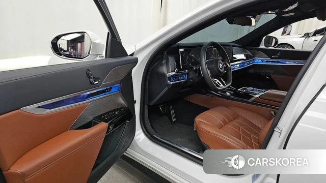 BMW 7 Series (G70) id 3838020 из Кореи 20