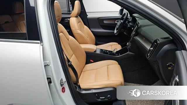Volvo XC40 id 4250896 из Кореи 30