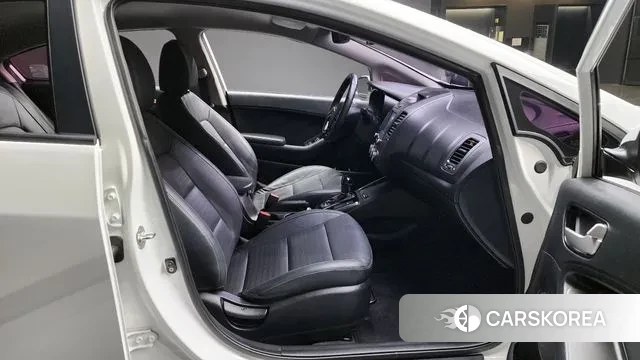 Kia The New K3 id 3622713 из Кореи 20