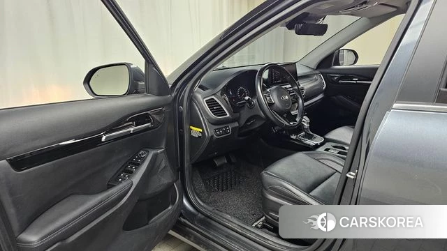 Kia Seltos id 4424325 из Кореи 32