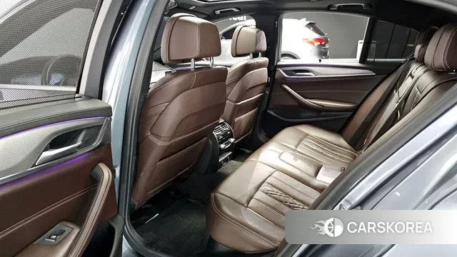 BMW 5 Series (G30) id 3344838 из Кореи 20