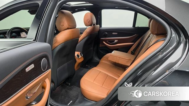 Mercedes-Benz E-Class W213 id 4784711 из Кореи 32