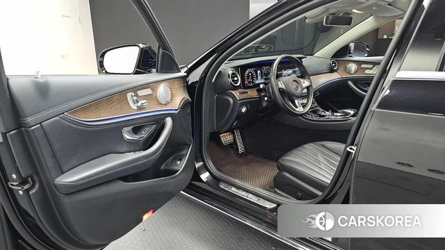 Mercedes-Benz E-Class W213 id 4722752 из Кореи 37