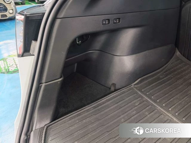 Tesla Model Y id 4209043 из Китая 22
