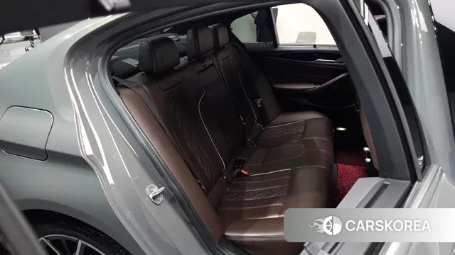 BMW 5 Series (G30) id 3639900 из Кореи 20