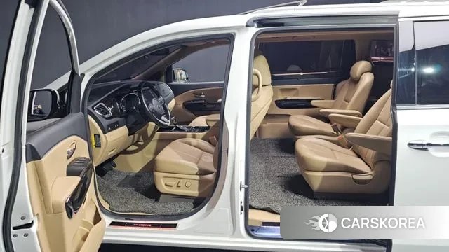 Kia The New Carnival id 3505484 из Кореи 20