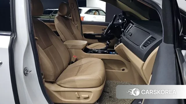 Kia The New Carnival id 3302929 из Кореи 20