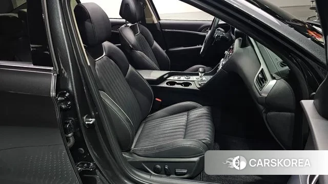 Genesis The New G70 id 3008332 из Кореи 20