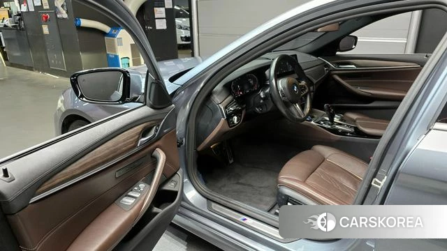 BMW 5 Series (G30) id 4350887 из Кореи 30