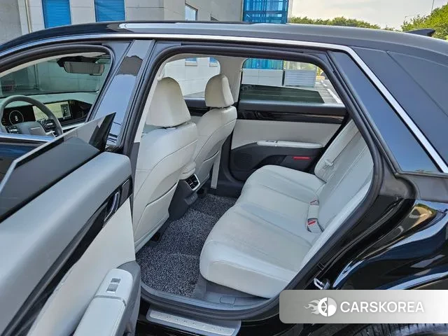 Hyundai Grandeur (GN7) id 3058254 из Кореи 18