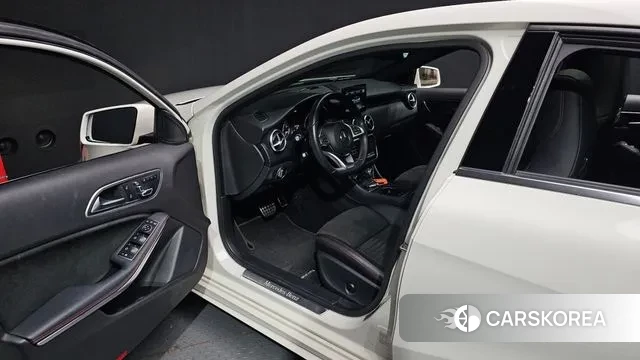 Mercedes-Benz A-Class W176 id 3297739 из Кореи 20