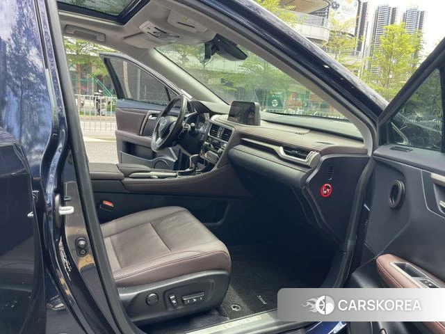 Lexus RX id 4336052 из Китая 10
