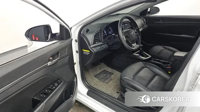 Hyundai Avante AD id 3536232 из Кореи 20