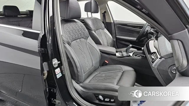 BMW 5 Series (G30) id 3765331 из Кореи 20