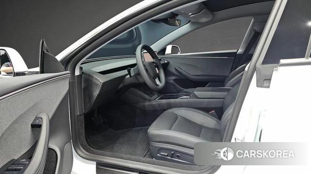 Tesla Model 3 id 4695681 из Кореи 33