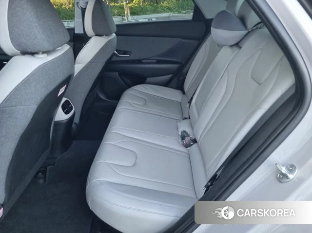 Hyundai Avante Hybrid (CN7) id 4864023 из Кореи 17