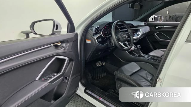 Audi Q3 (F3) id 4354915 из Кореи 38
