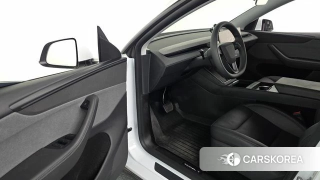 Tesla Model Y id 4194021 из Кореи 36