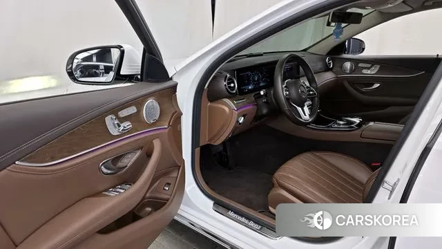 Mercedes-Benz E-Class W213 id 3661309 из Кореи 20