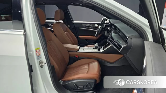 Audi A6 (C8) id 4224608 из Кореи 32