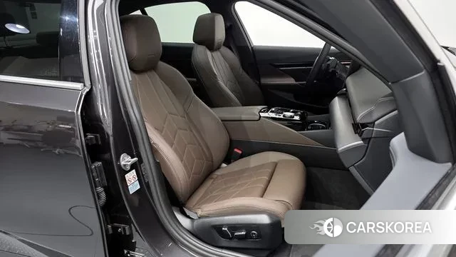 BMW 5 Series (G60) id 3341692 из Кореи 20