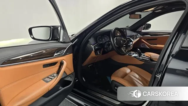 BMW 5 Series (G30) id 3616063 из Кореи 20