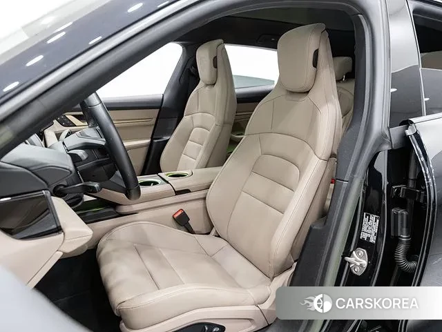 Porsche Taycan id 3701174 из Кореи 20