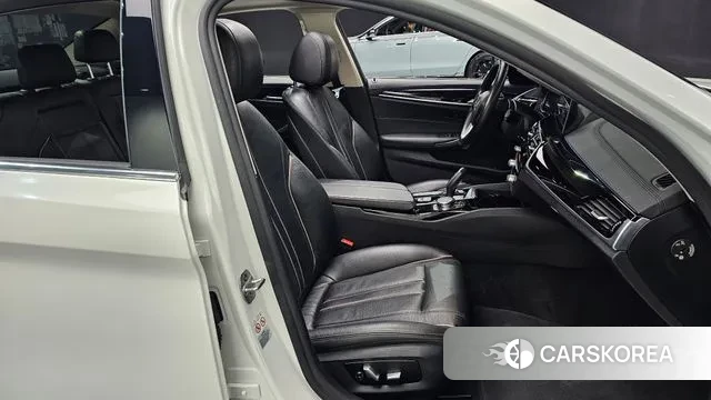 BMW 5 Series (G30) id 3574024 из Кореи 20