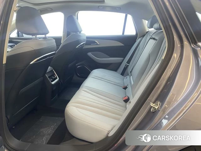 Red flag H5 PHEV id 4242112 из Китая 17