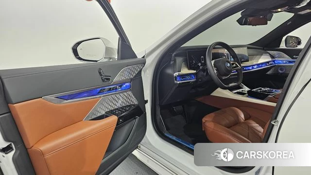 BMW 7 Series (G70) id 4222986 из Кореи 20