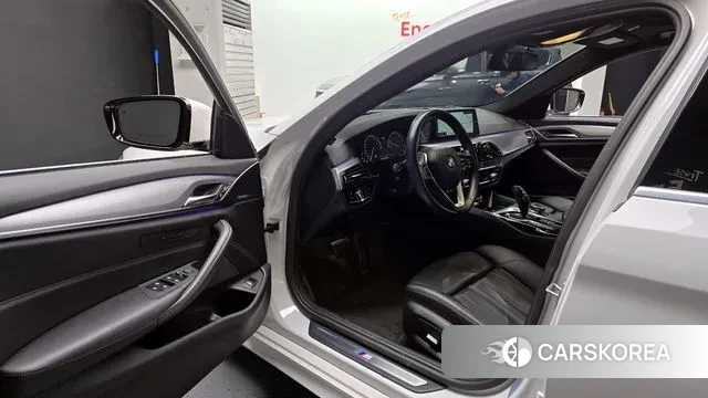 BMW 5 Series (G30) id 3474880 из Кореи 20