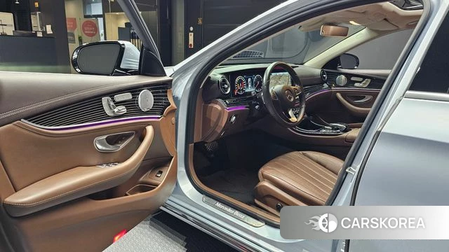 Mercedes-Benz E-Class W213 id 4770864 из Кореи 31