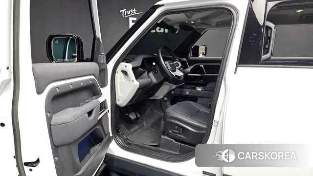 Land Rover Defender (L663) id 3560796 из Кореи 20