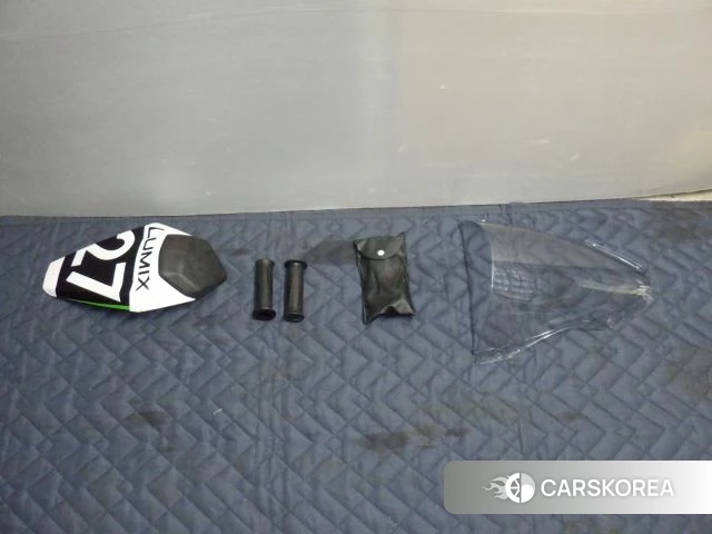 Kawasaki ZX-10R NINJA ABS id 4328174 из Японии 10