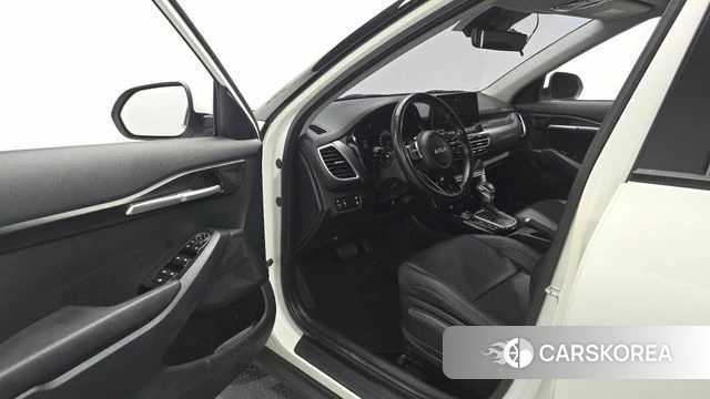 Kia Seltos id 4793447 из Кореи 34