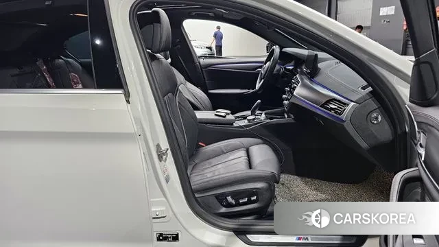 BMW 5 Series (G30) id 3043152 из Кореи 20