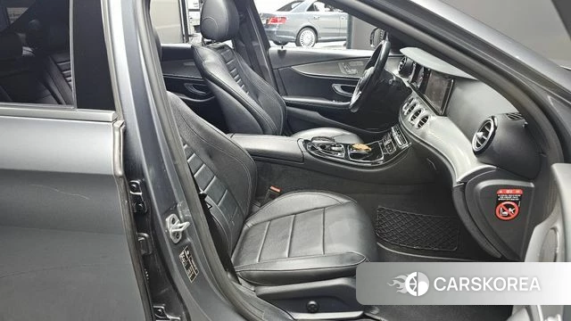 Mercedes-Benz E-Class W213 id 4530811 из Кореи 19