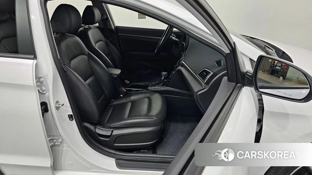 Hyundai Avante AD id 4551884 из Кореи 30