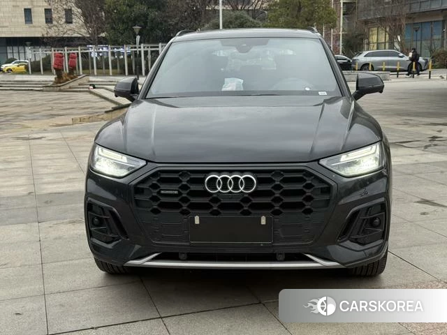 Audi Q5L id 3920617 из Китая 14