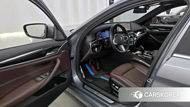 BMW 5 Series (G30) id 4360711 из Кореи 34