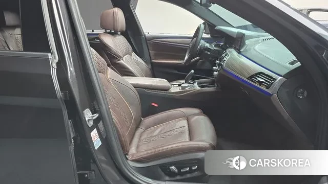 BMW 5 Series (G30) id 3368055 из Кореи 20