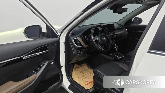 Kia Seltos id 4317477 из Кореи 30