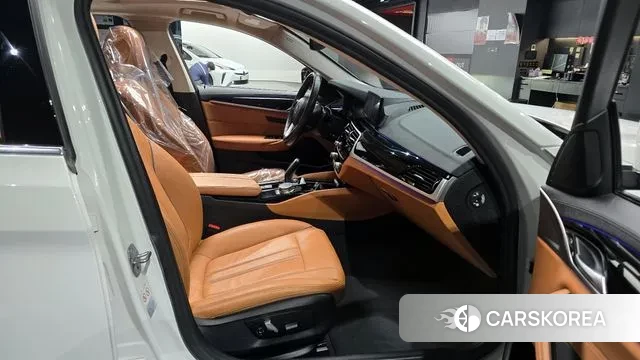 BMW 5 Series (G30) id 3489353 из Кореи 20